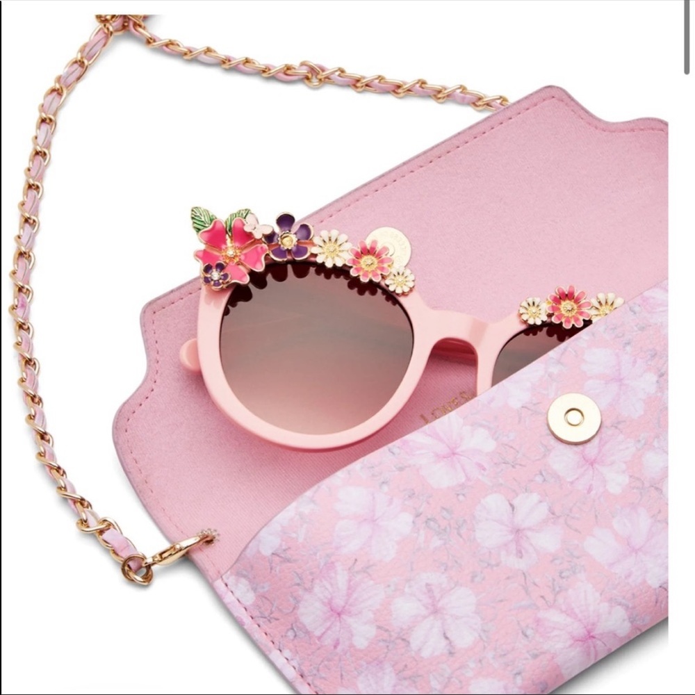 LOVESHACKFANCY SUNGLASSES ASO Paris Hilton - Picture 4 of 11